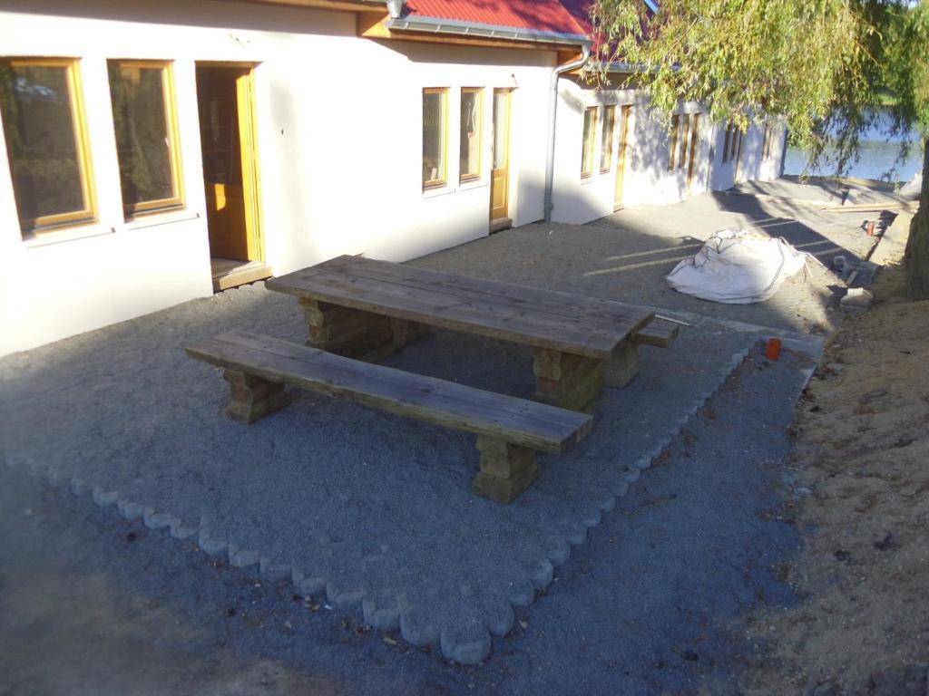 Domki Nad Jeziorem Karlowice מראה חיצוני תמונה